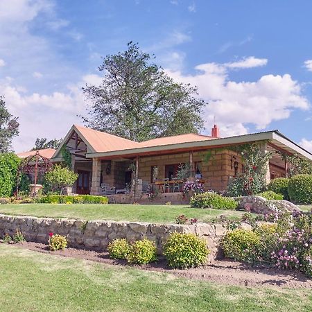 Linwood Guest Farm Hostal Clarens Exterior foto