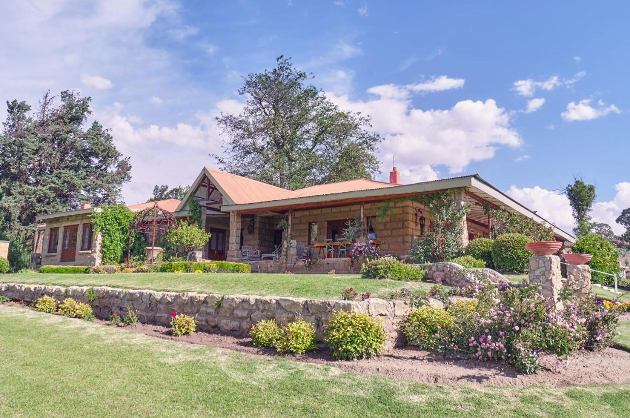 Linwood Guest Farm Hostal Clarens Exterior foto