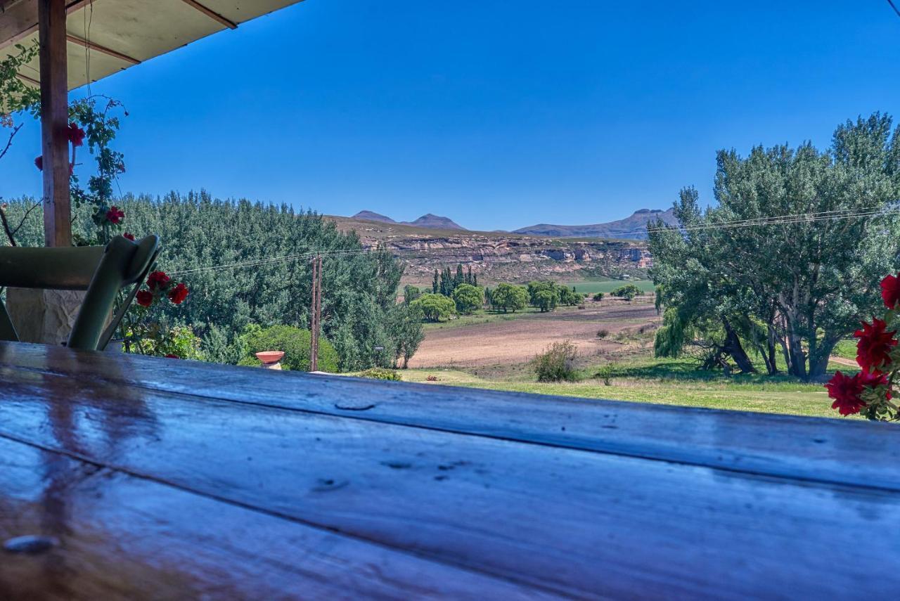 Linwood Guest Farm Hostal Clarens Exterior foto